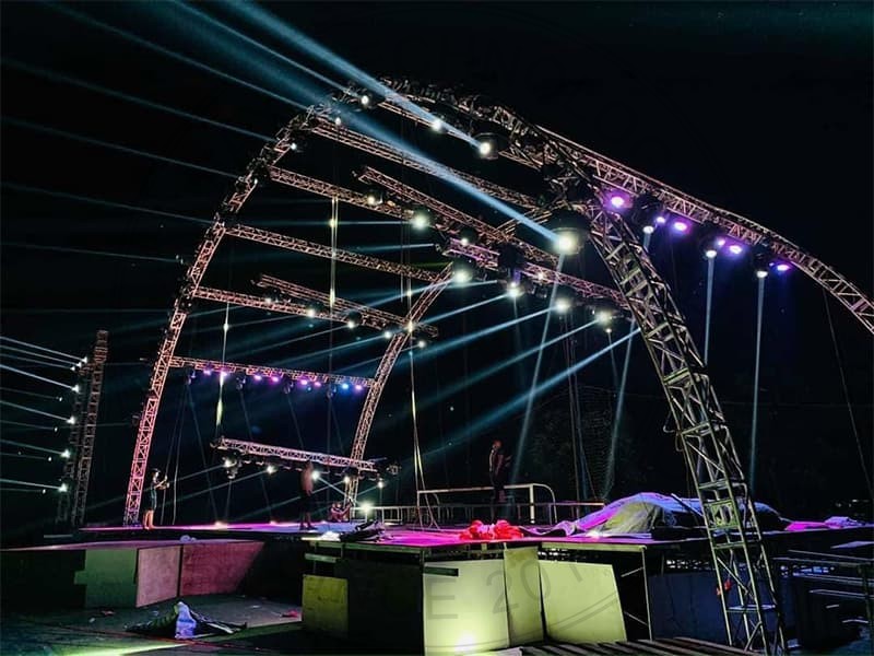 Outdoor Event Tunnel Roof Truss System