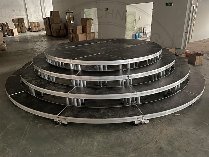 Circular stage with stairs