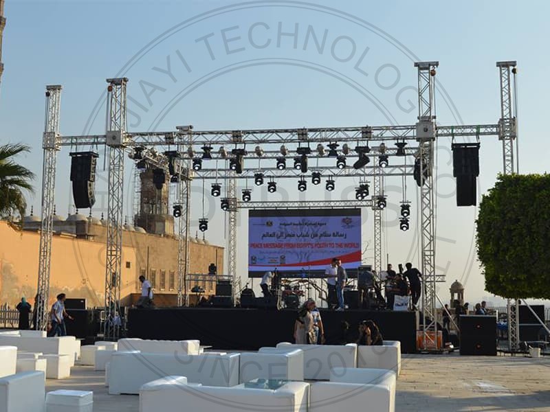 concert flat roof truss